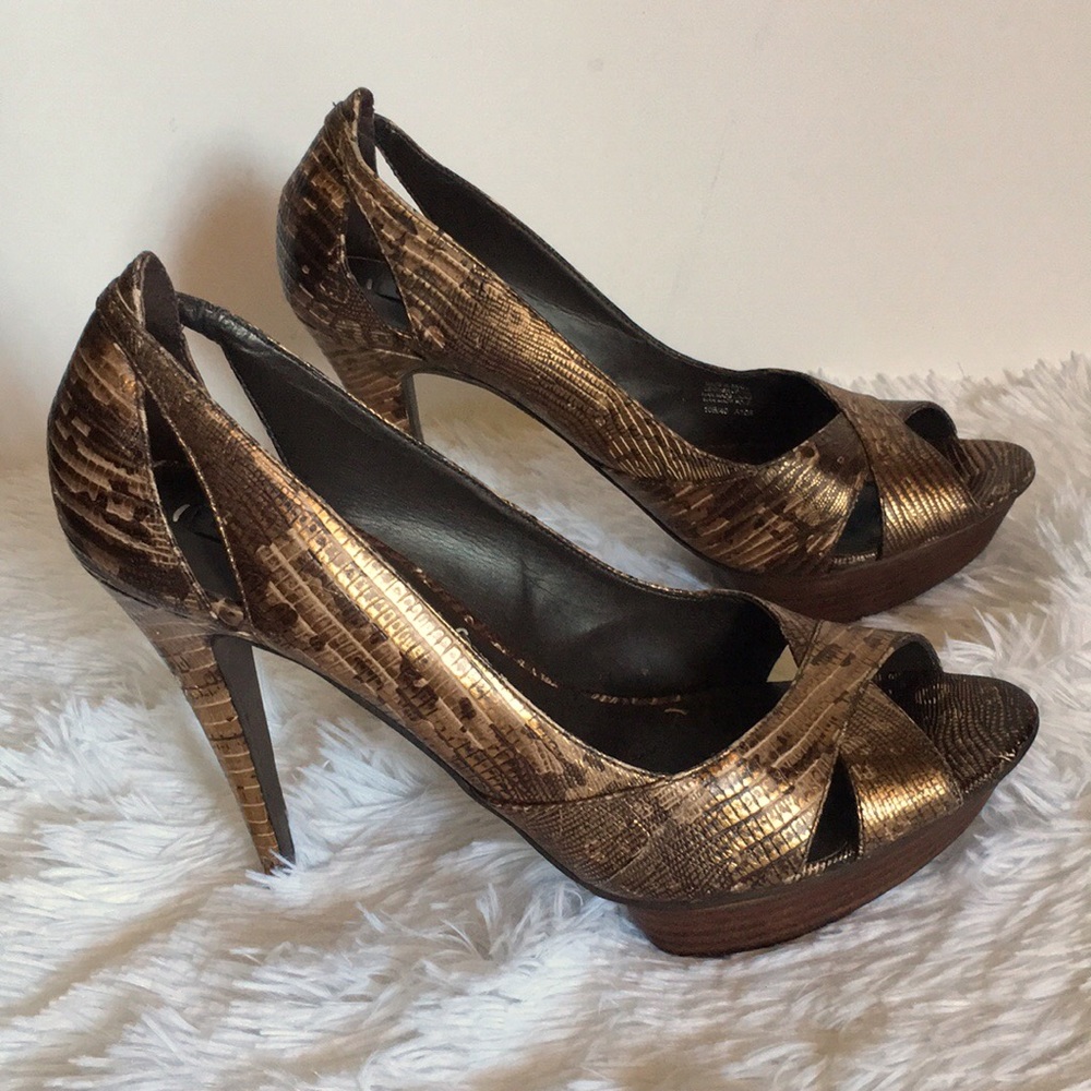 BCBG MAXAZRIA heels